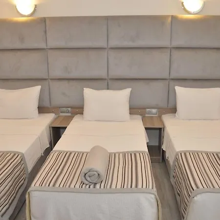 Centro Hotell 3*
